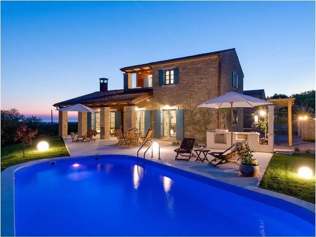 Villa Kokola Comfortable Holiday Residence Umag